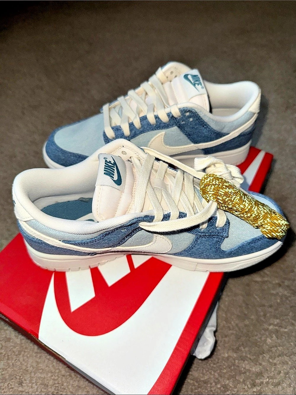 Nike Dunk Low WMNS 'Smokey Blue Pale Ivory' Blue & White US 7.5 Like New